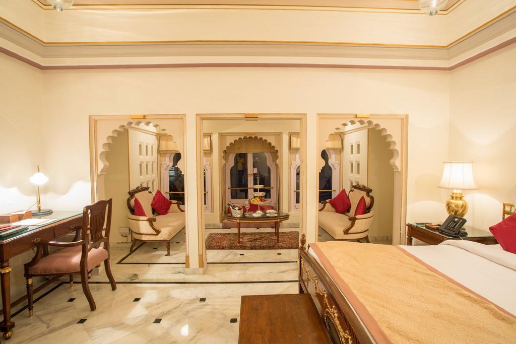 Taj Fateh Prakash Palace Udaipur Bilik gambar
