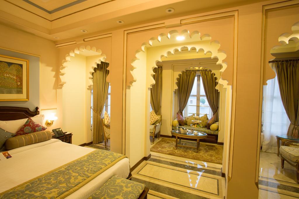 Taj Fateh Prakash Palace Udaipur Bilik gambar