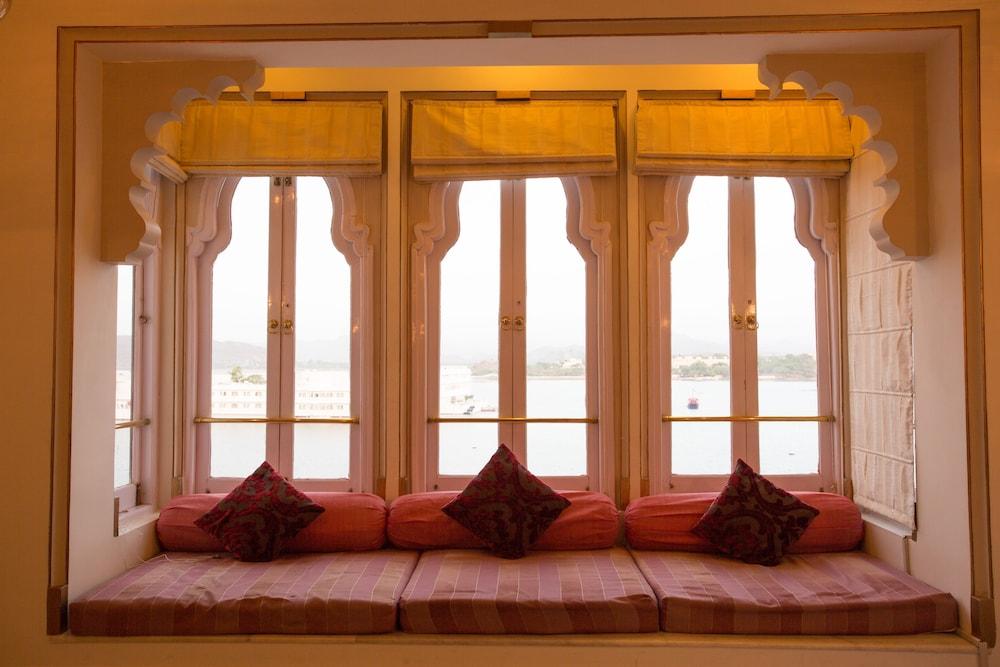 Taj Fateh Prakash Palace Udaipur Luaran gambar