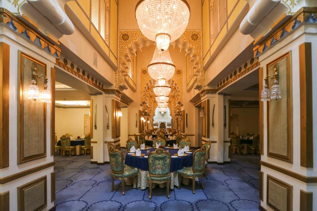 Taj Fateh Prakash Palace Udaipur Luaran gambar